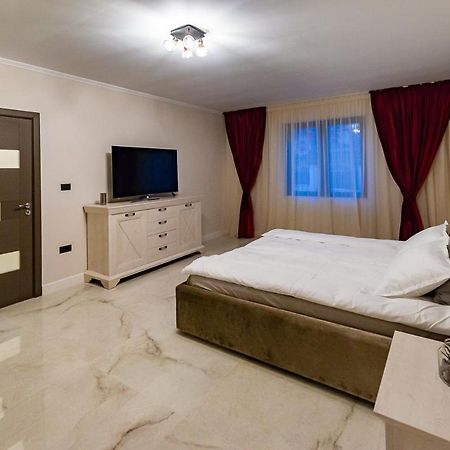 Apartamento Moky Rezident Arad Exterior foto