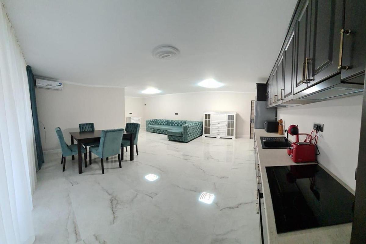 Apartamento Moky Rezident Arad Exterior foto