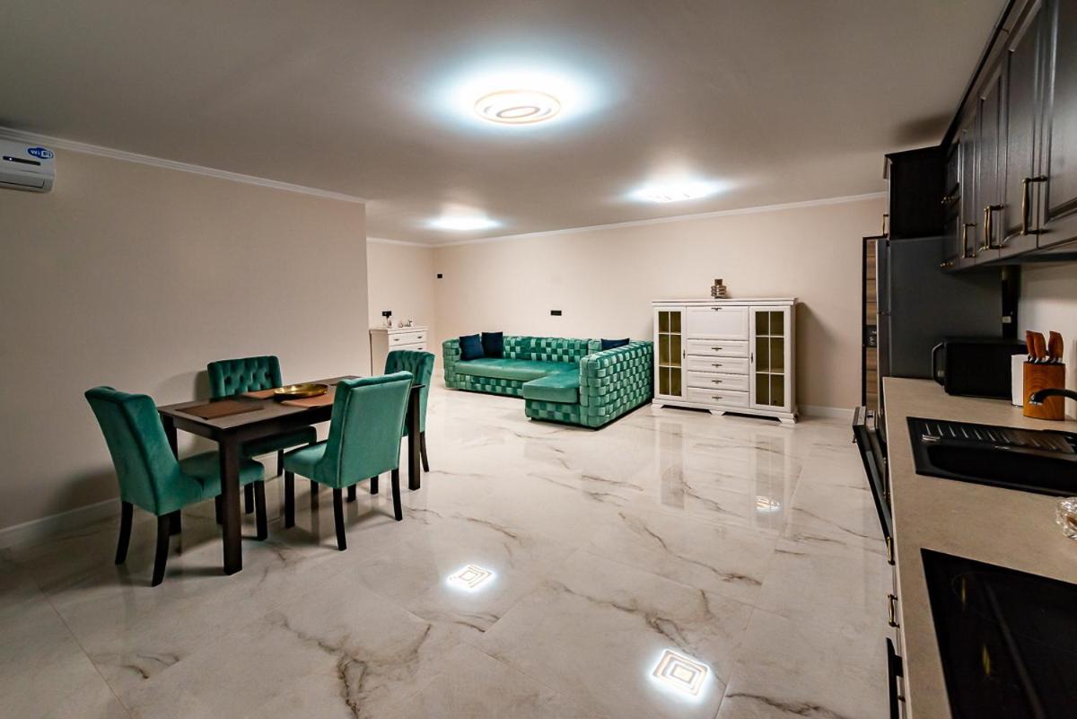 Apartamento Moky Rezident Arad Exterior foto