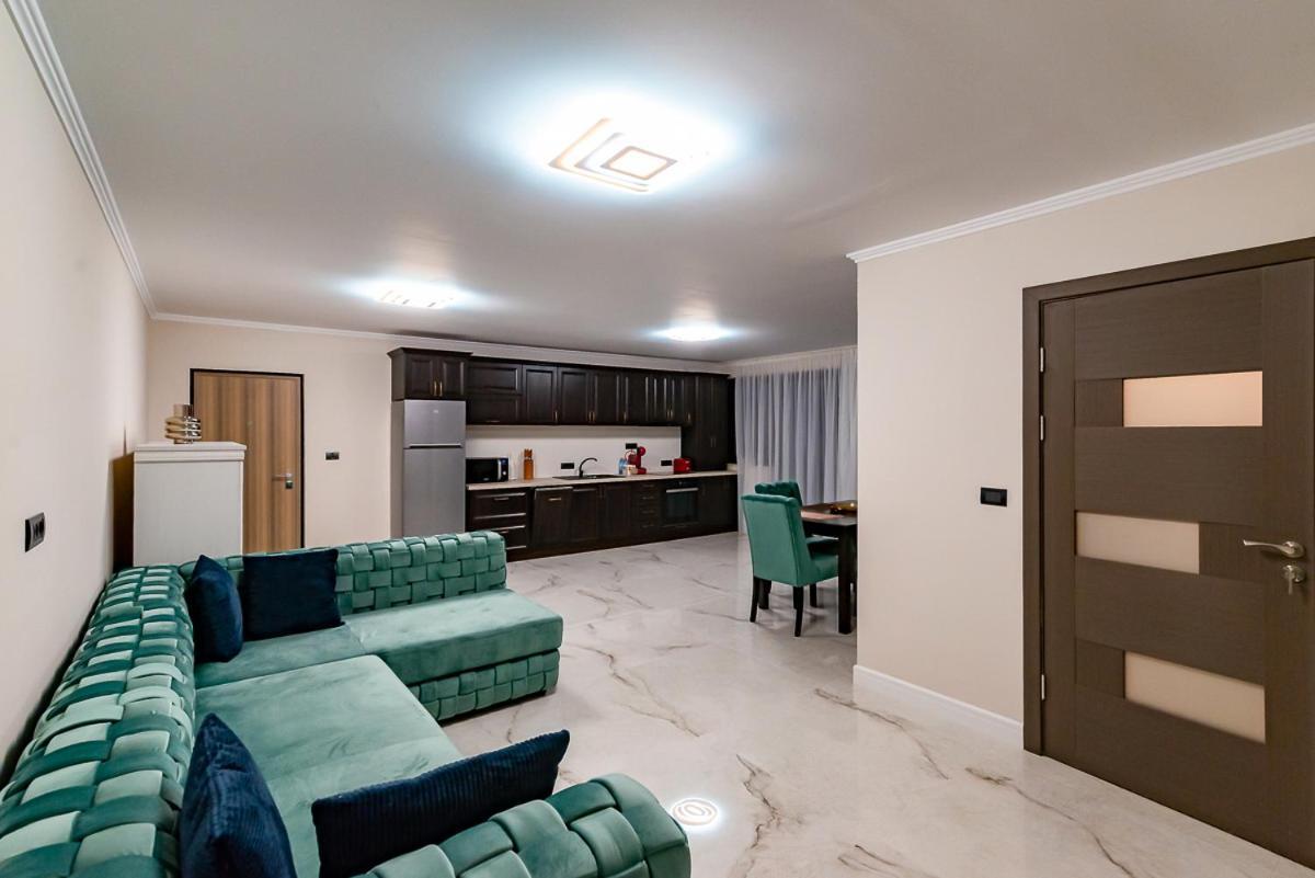 Apartamento Moky Rezident Arad Exterior foto